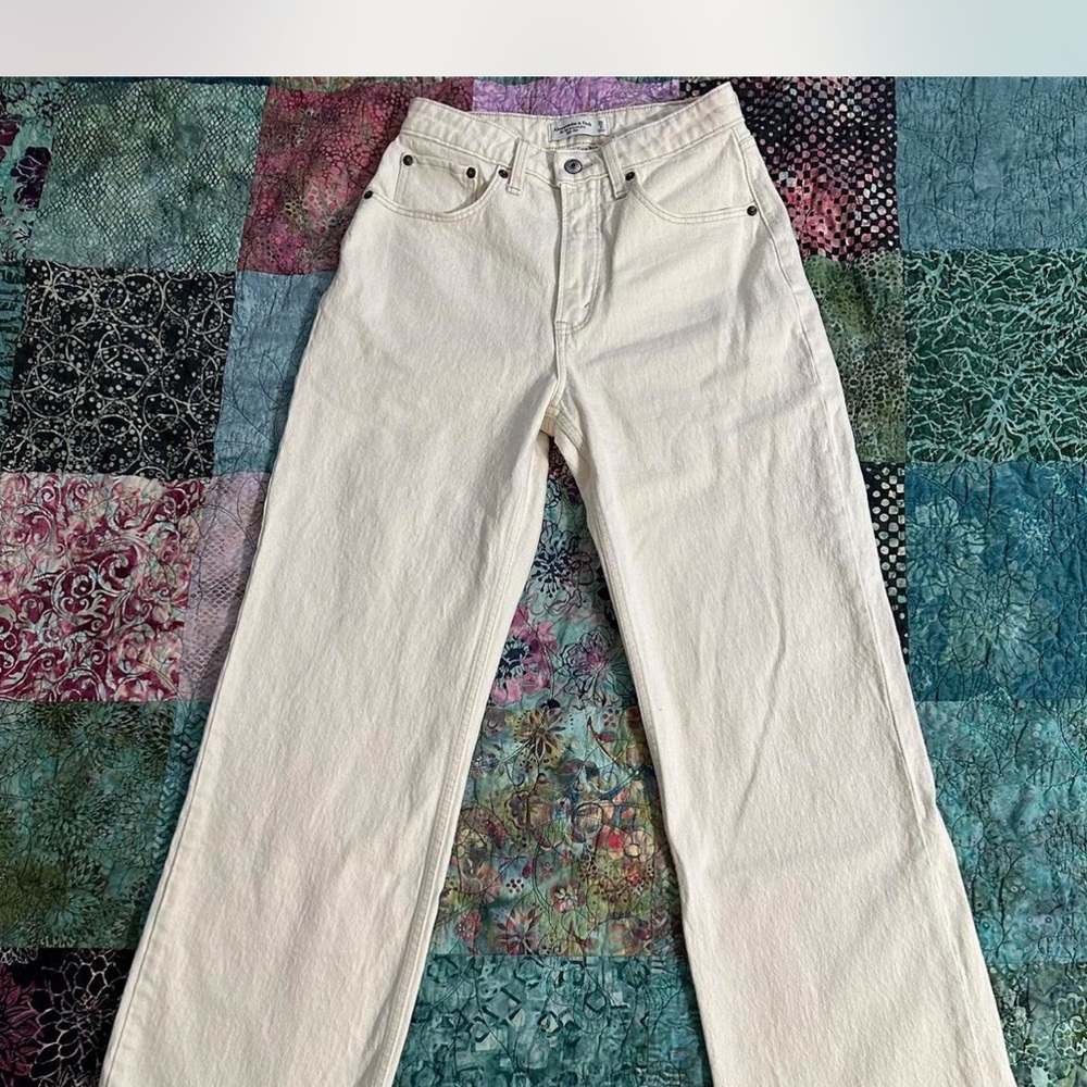 Abercrombie Curve Love High Rise 90s Relaxed Jeans